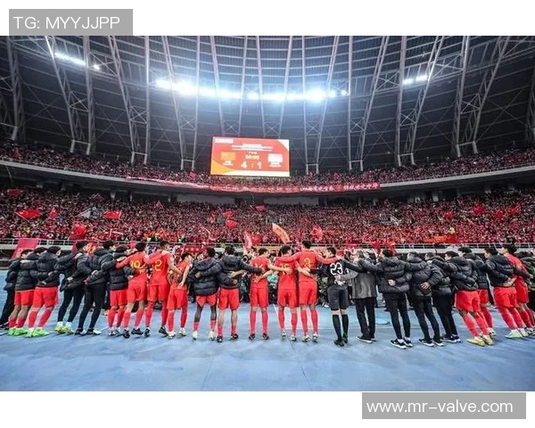 实时新闻深圳足球队的转型之路从低谷到巅峰的奋斗与追求